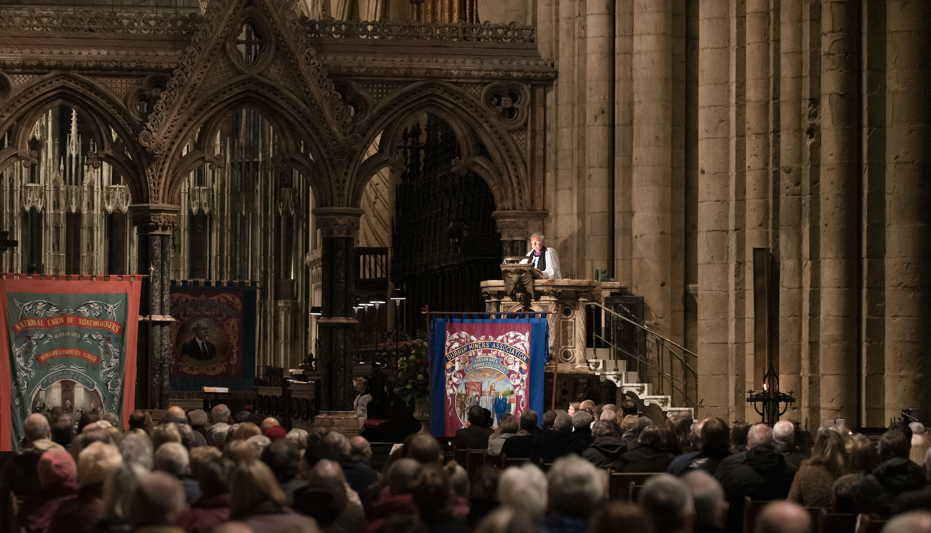 Rev_David_Bond__Heaton_South__delivers_the_sermon.jpg